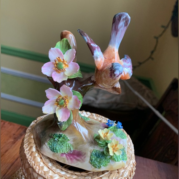 Crown Staffordshire Porcelain Bird Figural by J.T. Jones collectible - Picture 2 of 10